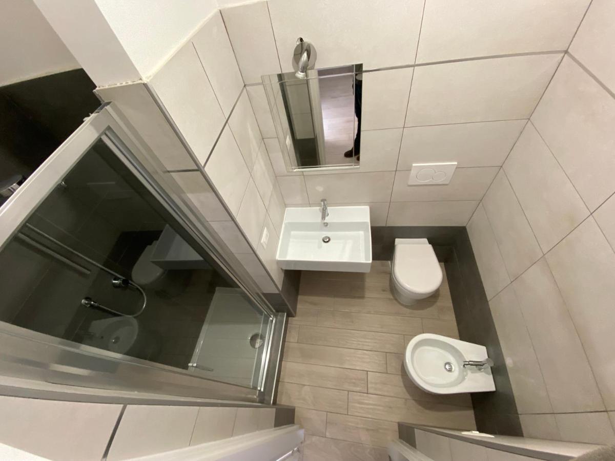 Domus Art Suites Merulana Rzym Zewnętrze zdjęcie