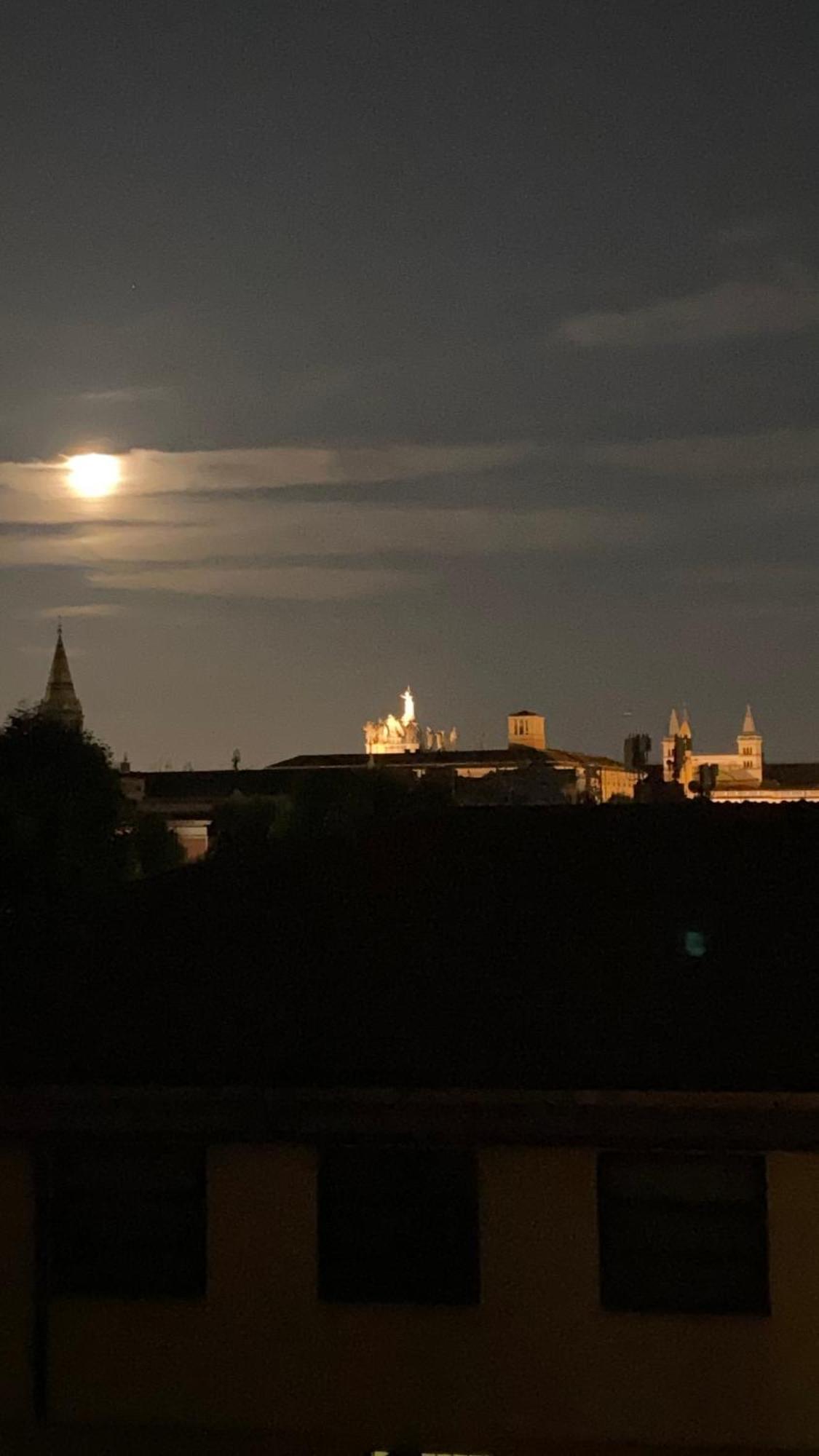 Domus Art Suites Merulana Rzym Zewnętrze zdjęcie
